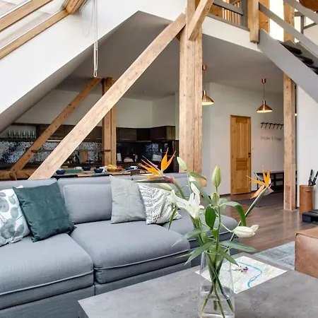 Apartment Unique City Centre Duplex, Castle View, Roof Top Terrace
