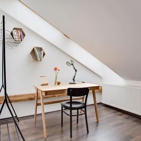 Unique City Centre Duplex, Castle View, Roof Top Terrace * Prague