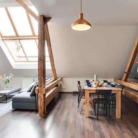 Apartment Unique City Centre Duplex, Castle View, Roof Top Terrace Prague