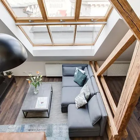 Unique City Centre Duplex, Castle View, Roof Top Terrace Praag